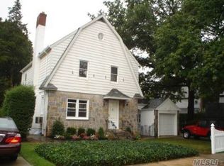 21434 51st Ave, Oakland Gardens, NY 11364