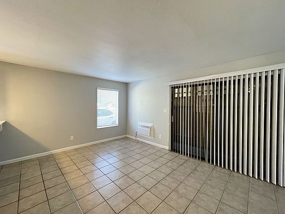 4th image of 322 W Park St APT 10