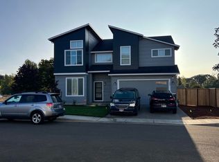 260 NW Newcastle St, Dallas, OR 97338