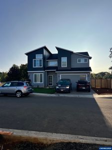 260 NW Newcastle St, Dallas, OR, 97338