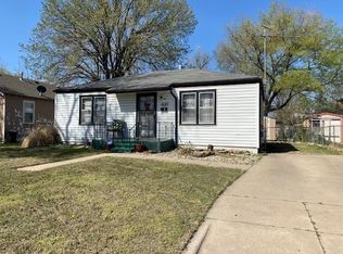 1607 S Dodge Ave, Wichita, KS 67213