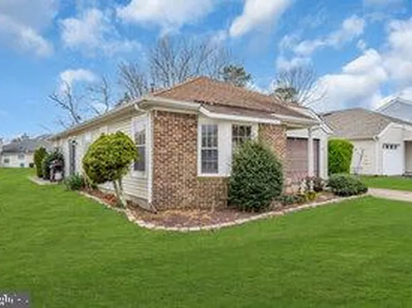 11 Hemlock Dr, Barnegat, NJ 08005