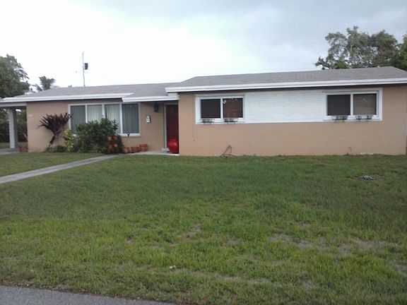 3rd image of 9241 SW 166th Ter