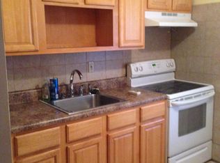 300 Rintin St #2, Franklin Square, NY 11010