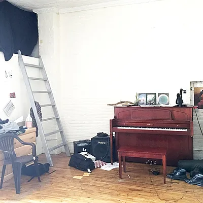 Rented by Nooklyn NYC LLC | media 40