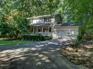 2011 Ridgeview Ln, Seneca, SC 29678