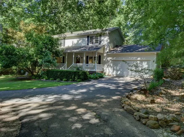 2011 Ridgeview Ln, Seneca, SC 29678