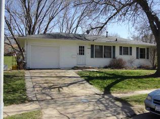 1920 Ellen St, Dubuque, IA 52002