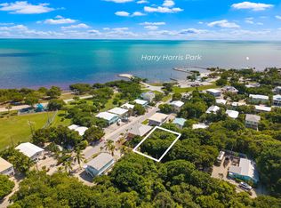 105 Pacific Ave, Tavernier, FL 33070