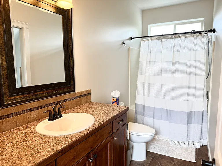 982 E Winding Creek Dr — Photo 14