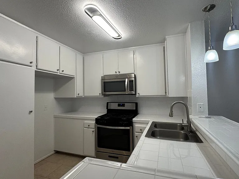 5050 Klump Ave — Photo 8