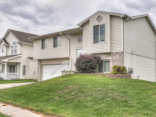1402 S 10th St, Council Bluffs, IA 51501