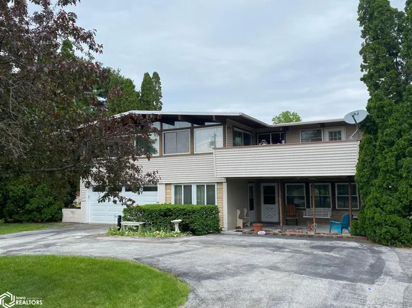 9086 Glenmark Dr, Burlington, IA 52601