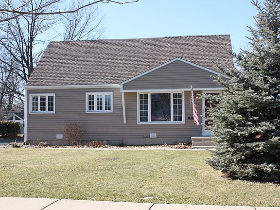 2nd image of 636 N Edgewood Ave