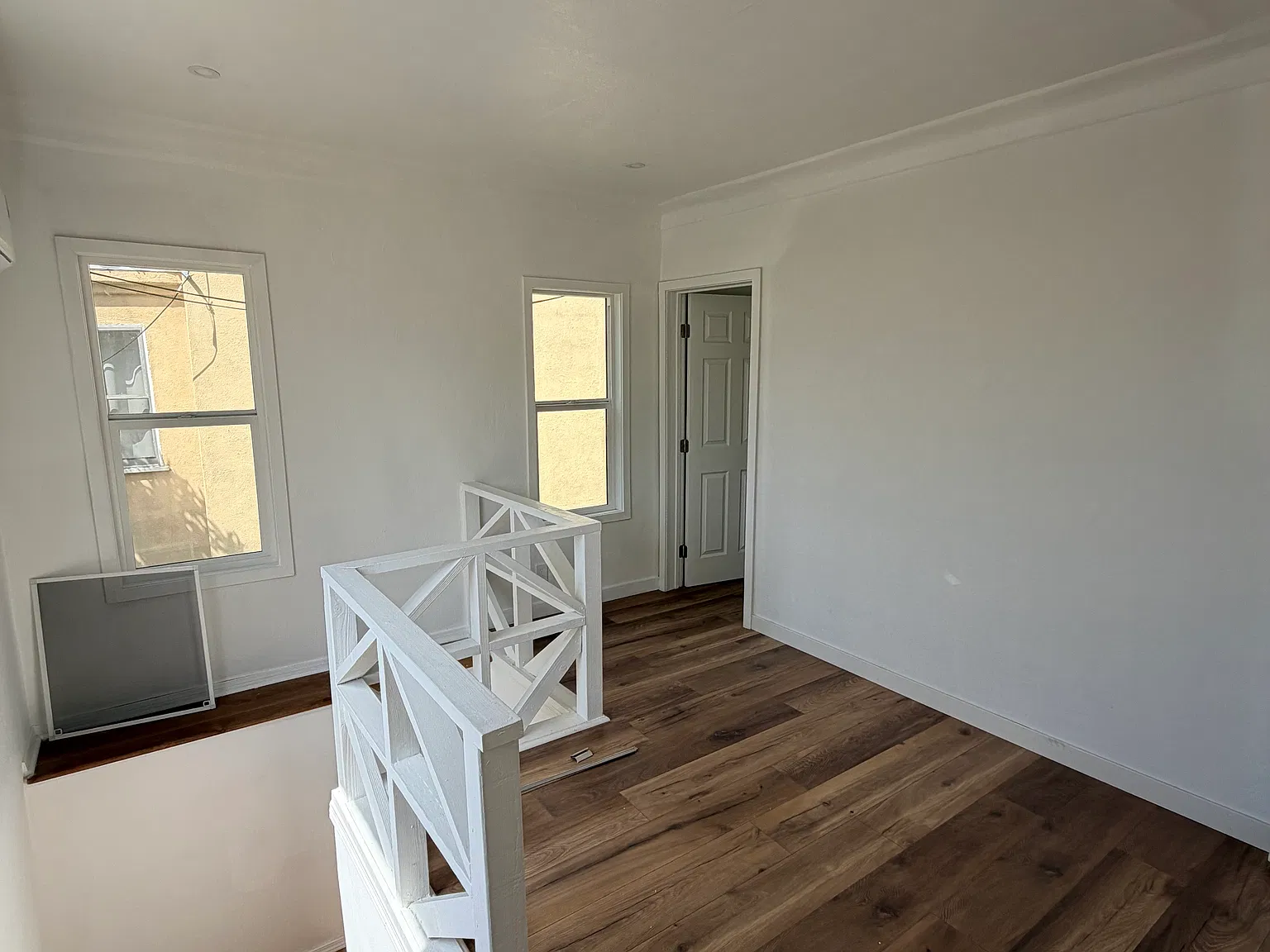1836 Lansdowne Ave — Photo 2