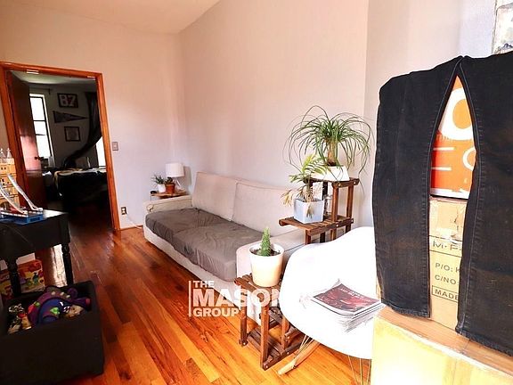 5th image of 501 1/2 W 43rd St #5EE