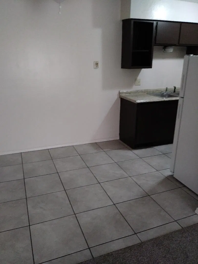 2 bed, 832 sqft, $825 — Photo 3