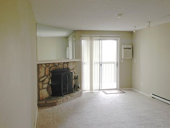 3rd image of 6121 E 6th Ave #K