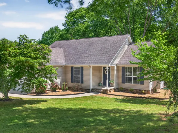 5696 Edgmon Rd, Ooltewah, TN 37363