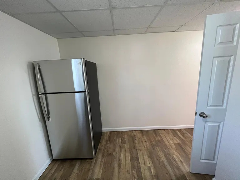 395 4th St #1BD — Photo 5