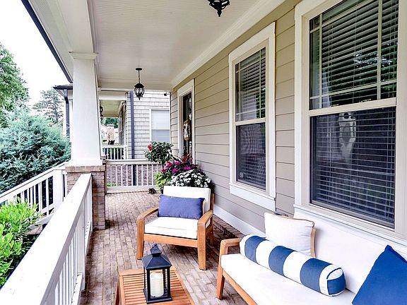 5th image of 2689 Windy Hill Pl SE