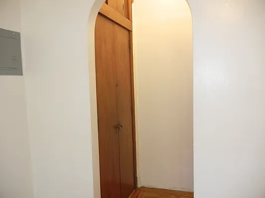 Rented by Brooklyn Heights Real Estate Inc | media 35