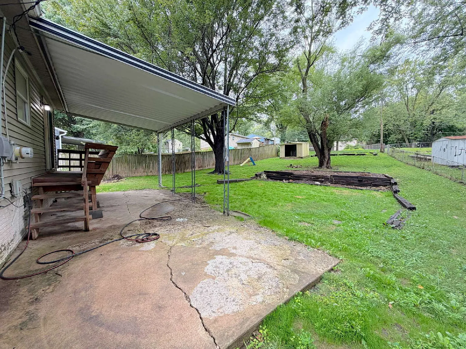 2 bed, 1.0 bath, $1,450 — Photo 3