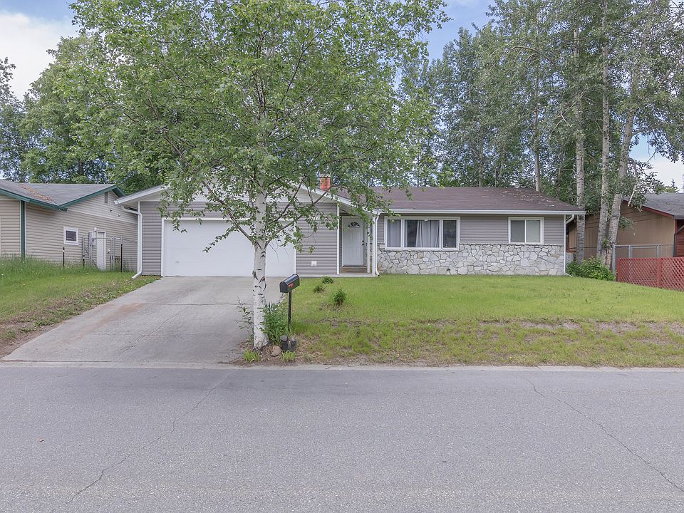 1st image of 4712 Stanford Dr