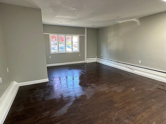 5th image of 267 Homestead Ave