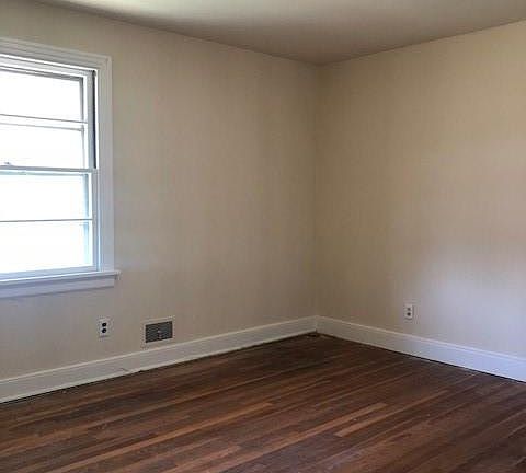 5th image of 3807 Ronnie Ave