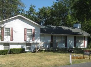 6011 NW Martin Dr, Kansas City, MO 64151