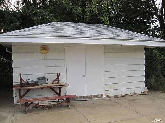 4th image of 1001 E Jewell Ave