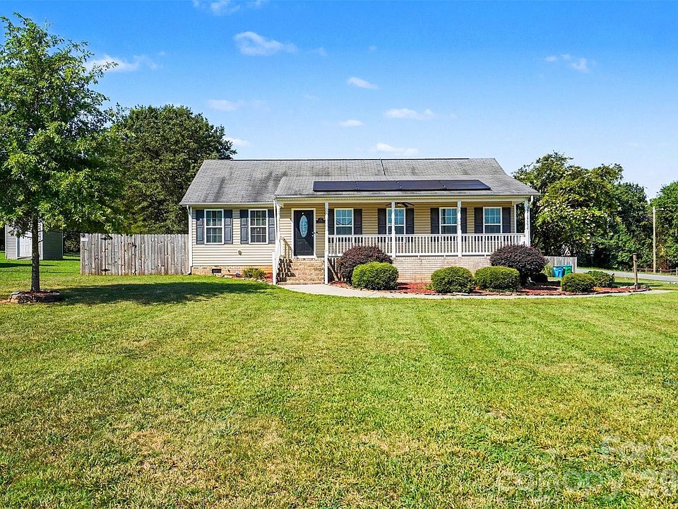 1st image of 5312 Willow Run Dr