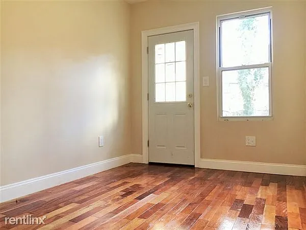 bdrm 2 (2)