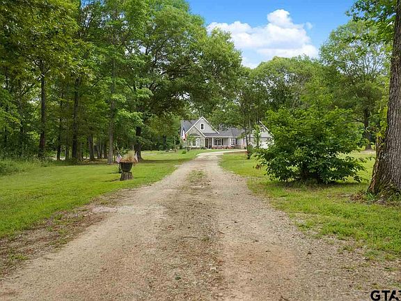 5th image of 560 Rs County Rd #4261