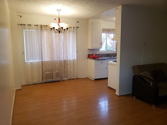 5th image of 610 E Acacia Ave APT 13
