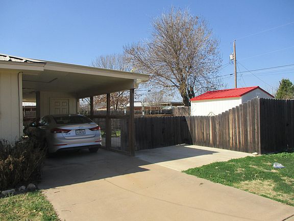 3rd image of 530 E 44th St