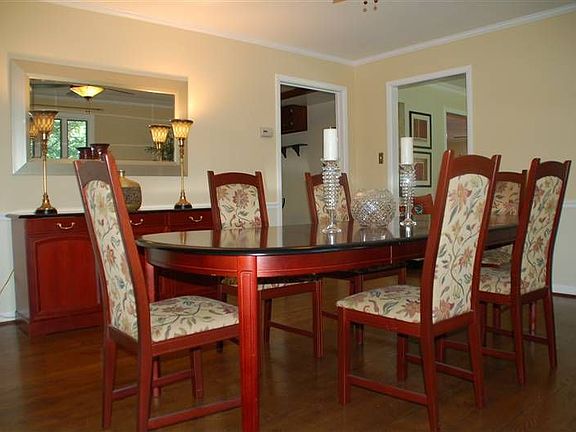 4th image of 2110 Twin Mill Ln