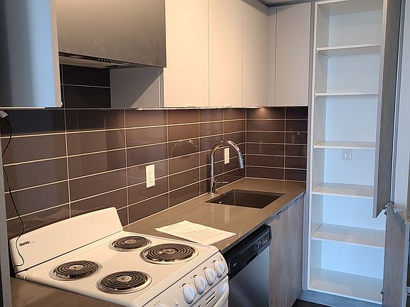 5th image of 30 Gibbs Rd E #2406