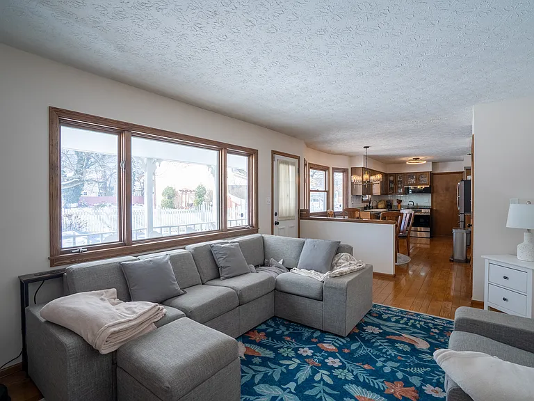 6361 Middleshire St #2 — Photo 10