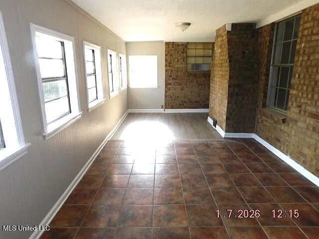 8278 Lake Shore Dr W — Photo 14