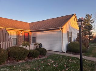 3541 Chesapeake Dr, Zanesville, OH 43701
