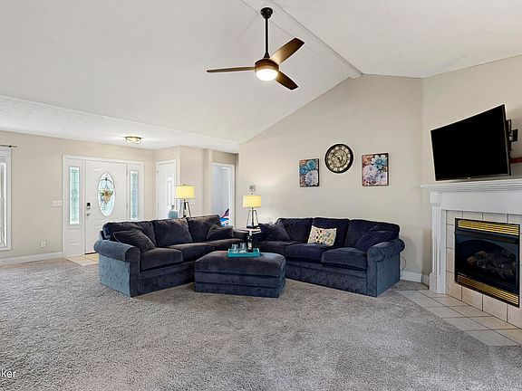 4th image of 158 Sammys Ct