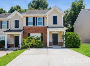 1563 Little Creek Dr, Lawrenceville, GA 30045