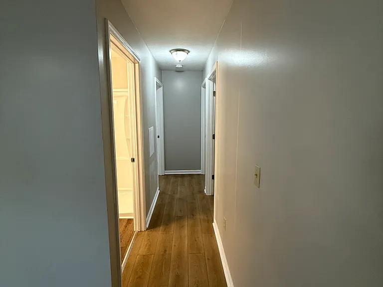 800 Lullwater Rd — Photo 27