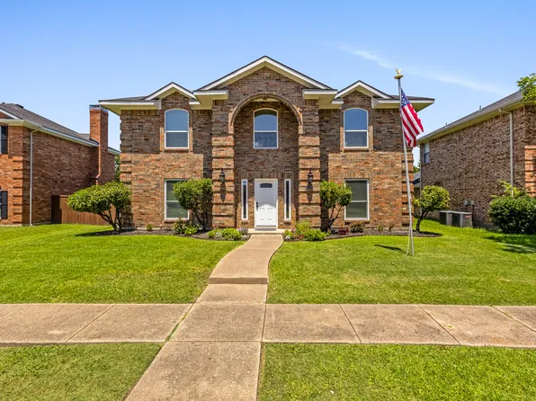 6906 Graham Dr, Rowlett, TX 75089