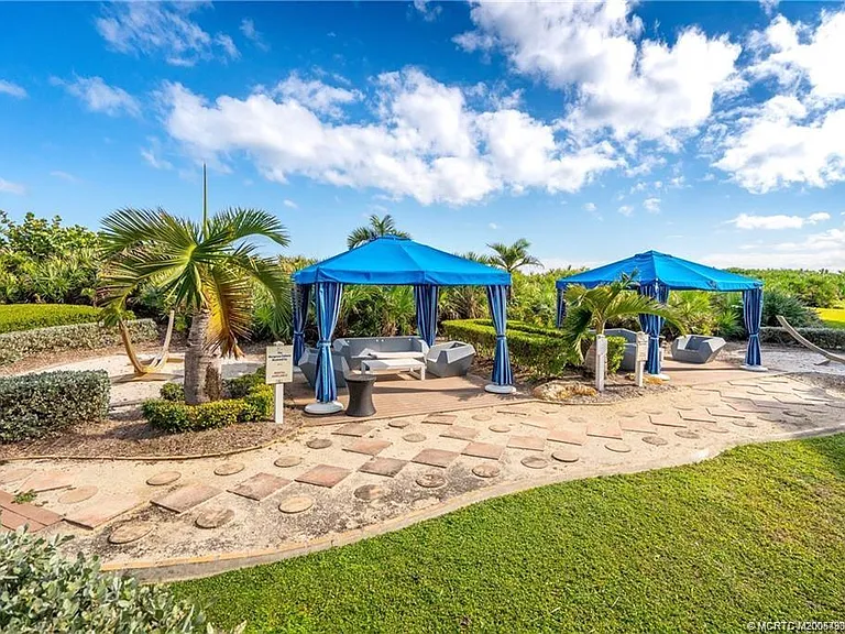 5602 NE Gulfstream Way — Photo 47