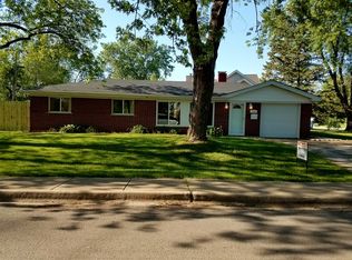 9360 W Emerson St, Des Plaines, IL 60016