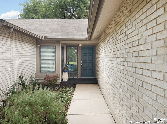 3rd image of 3506 Forest Glade St
