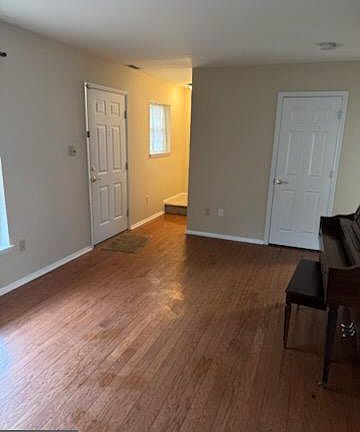 2nd image of 1211 Sherwood Ave